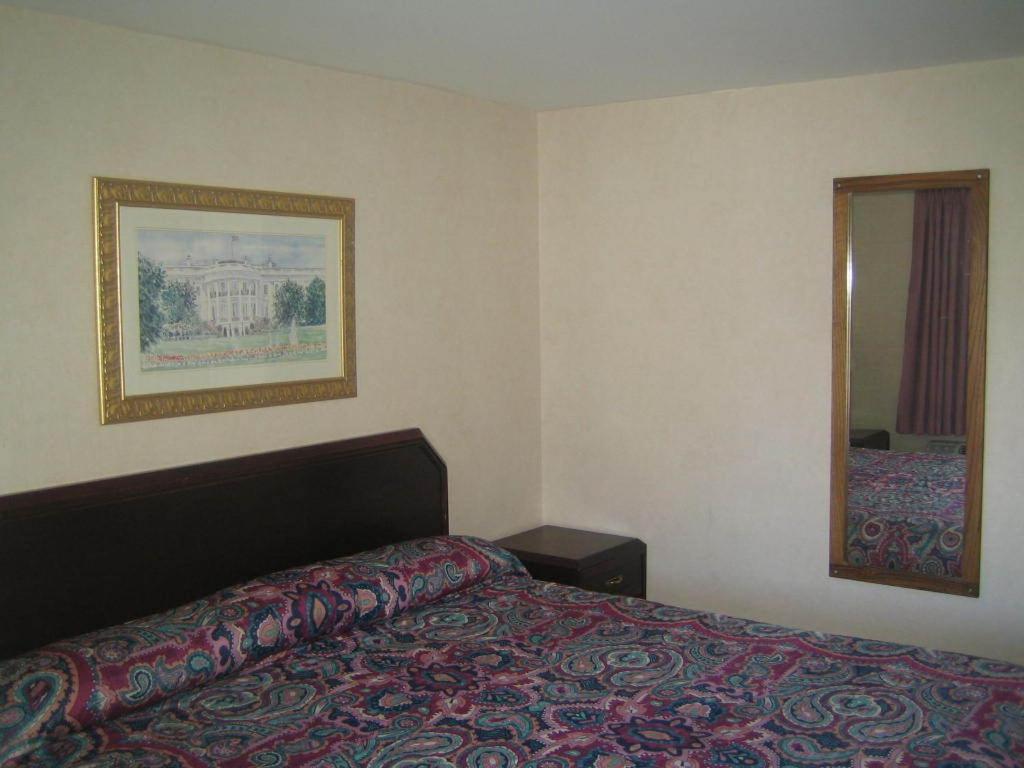 Motel Budget Inn Carlisle